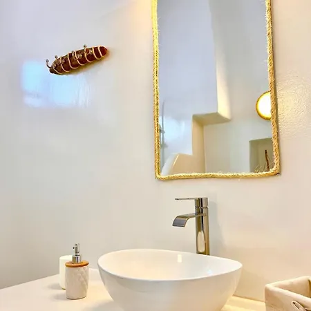 아파트 Alkisti Next To The Windmills Of Mykonos *